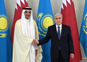 МЕМЛЕКЕТ БАСШЫСЫ ҚАТАР ӘМІРІ ШЕЙХ ТӘМИМ БЕН ХАМАД ӘЛ ТӘНИМЕН ШАҒЫН ҚҰРАМДА КЕЛІССӨЗ ЖҮРГІЗДІ