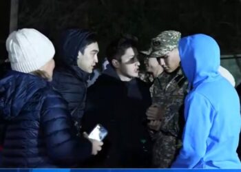 БОЛАШАҚ САРБАЗДАР ӘСКЕРГЕ АТТАНДЫ