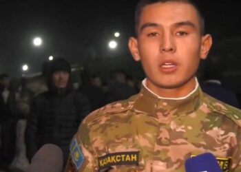 САРБАЗДАР ҮЙІНЕ ОРАЛДЫ