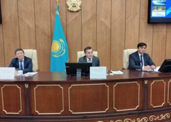 МИНИСТР С.БРЕКЕШЕВ ШЫМКЕНТ ЖҰРТШЫЛЫҒЫМЕН КЕЗДЕСТІ