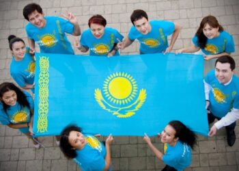 35 ЖАСҚА ДЕЙІНГІЛЕР «ЖАСТАР» САНАТЫНА КІРЕДІ ЖӘНЕ ӘЙЕЛДЕР 61 ЖАСТА ЗЕЙНЕТКЕ ШЫҒАДЫ — СЕНАТ ЗАҢДЫ ҚАБЫЛДАДЫ