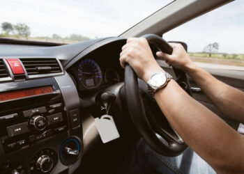 АВТОМАТТАНДЫРЫЛҒАН ДАКТИЛОСКОПИЯ МЕН ОҢ ЖАҚ РУЛЬДІ КӨЛІКТЕРДІ ТІРКЕУ ТУРАЛЫ ЗАҢ ҚАБЫЛДАНДЫ