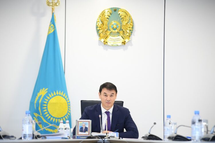 КӨМІРГЕ СҰРАНЫС АРТТЫ