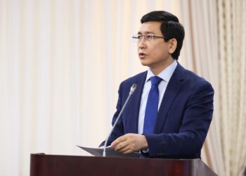 ӘЛЕУМЕТТІК ОСАЛ ТОПТАРДЫҢ БАЛАЛАРЫ ТАМАҚПЕН ҚАМТАМАСЫЗ ЕТІЛЕДІ — А. АЙМАҒАМБЕТОВ