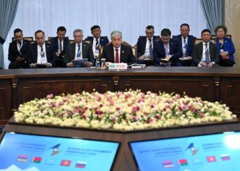 САНКЦИЯЛАР ЕАЭО ЕЛДЕРІНІҢ ЭКОНОМИКАСЫНА  ҚЫСЫМ КӨРСЕТІП ЖАТҚАНЫН МОЙЫНДАУ КЕРЕК — ТОҚАЕВ