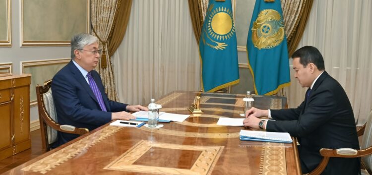 МЕМЛЕКЕТ БАСШЫСЫ ПРЕМЬЕР-МИНИСТР ӘЛИХАН СМАЙЫЛОВТЫ ҚАБЫЛДАДЫ