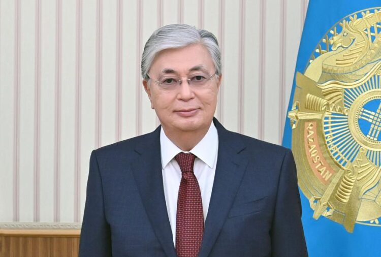 МЕМЛЕКЕТ БАСШЫСЫ ҚАСЫМ-ЖОМАРТ ТОҚАЕВТЫҢ РОЖДЕСТВО МЕРЕКЕСІМЕН ҚҰТТЫҚТАУЫ