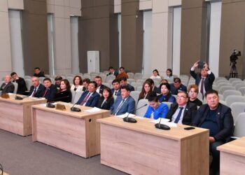 ТҮРКІСТАН ОБЛЫСТЫҚ МӘСЛИХАТЫНЫҢ КЕЗЕКТЕН ТЫС ЖИЫРМАСЫНШЫ СЕССИЯСЫНДА МАҢЫЗДЫ МӘСЕЛЕЛЕР ҚАРАЛДЫ
