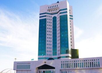 ЖАҢА МИНИСТРЛЕР АНТ БЕРДІ