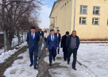 САЙРАМДАҒЫ БІЛІМ ҰЯЛАРЫНЫҢ ИНФРАҚҰРЫЛЫМЫ МЕН САПАСЫ ТАЛҚЫЛАНДЫ