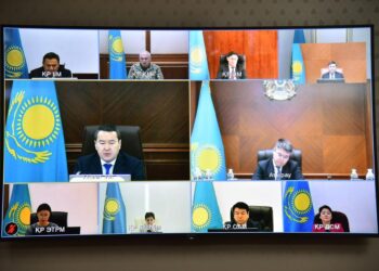 ҰЛТТЫҚ ЭКОНОМИКА МИНИСТРІ ШЫМКЕНТ ҚАЛАСЫ ӘКІМДІГІНІҢ АЗАМАТТАРДЫ ҚАБЫЛДАУДЫҢ ОҢ ТӘЖІРИБЕСІН ӨЗГЕ ӨҢІРЛЕРДЕ ҚОЛДАНУДЫ ҰСЫНДЫ