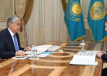 ПРЕЗИДЕНТ ШЫМКЕНТ ҚАЛАСЫНЫҢ ӘКІМІ МҰРАТ ӘЙТЕНОВТІ ҚАБЫЛДАДЫ