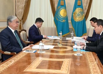 МЕМЛЕКЕТ БАСШЫСЫ ПРЕМЬЕР-МИНИСТР ӘЛИХАН СМАЙЫЛОВТЫ ҚАБЫЛДАДЫ