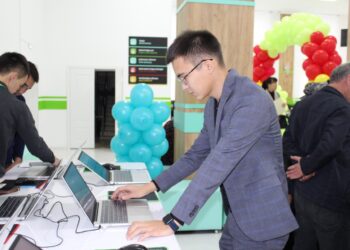 ХАЛЫҚҚА ҚЫЗМЕТ КӨРСЕТУ ОРТАЛЫҒЫ ЖАҢА ҒИМАРАТҚА КӨШТІ