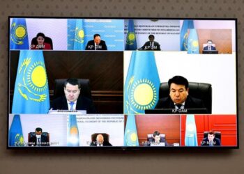 ПРЕЗИДЕНТ БАСШЫЛАРҒА АЗАМАТТАРМЕН ӨЗАРА БАЙЛАНЫСТЫ КҮШЕЙТУДІ ТАПСЫРДЫ