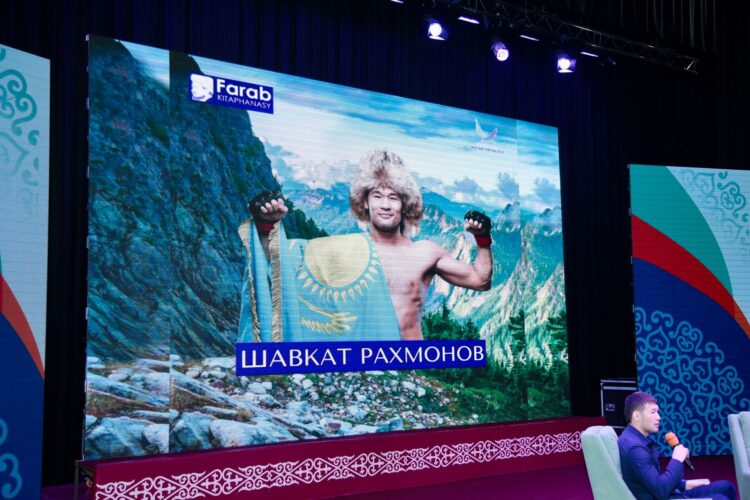 ШАВКАТ РАХМОНОВ ТҮРКІСТАН ЖАСТАРЫМЕН КЕЗДЕСТІ