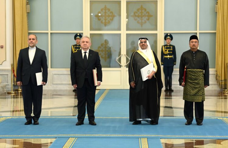 ПРЕЗИДЕНТ ҚАСЫМ-ЖОМАРТ ТОҚАЕВ БІРҚАТАР МЕМЛЕКЕТТІҢ ЕЛШІЛЕРІНЕН СЕНІМ ГРАМОТАЛАРЫН ҚАБЫЛДАДЫ