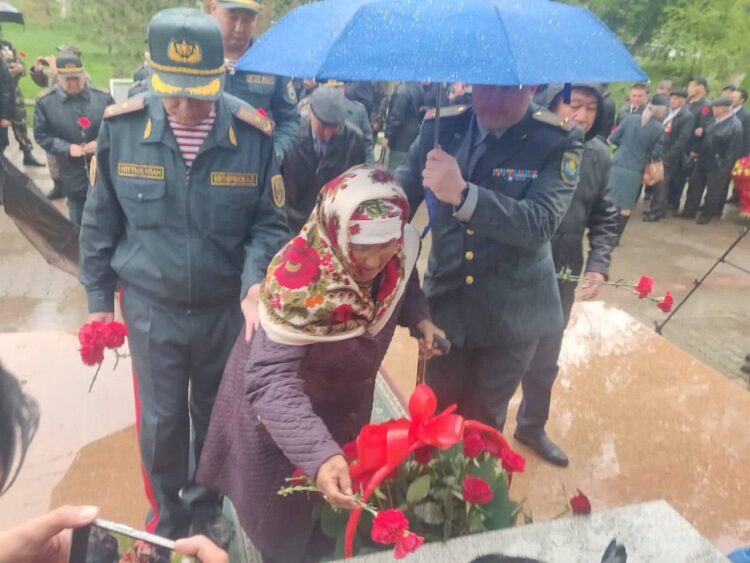 ЕРЛІГІ — ЕЛ ЕСІНДЕ