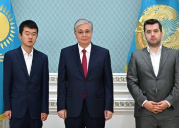 МЕМЛЕКЕТ БАСШЫСЫ ӘЛЕМДІК ШАХМАТ ЭЛИТАСЫНЫҢ ӨКІЛДЕРІМЕН КЕЗДЕСТІ