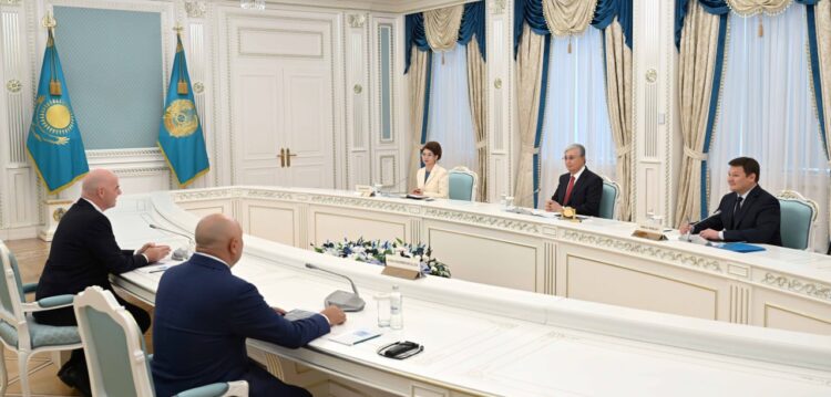 МЕМЛЕКЕТ БАСШЫСЫ ХАЛЫҚАРАЛЫҚ ФУТБОЛ ФЕДЕРАЦИЯСЫНЫҢ ПРЕЗИДЕНТІ ДЖАННИ ИНФАНТИНОНЫ ҚАБЫЛДАДЫ