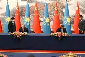 ҚАЗАҚСТАН МЕН ҚЫТАЙ АРАСЫНДА БІРНЕШЕ ҚҰЖАТТАРҒА ҚОЛ ҚОЙЫЛДЫ