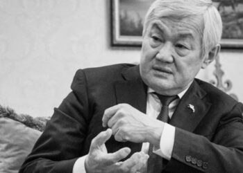 БЕРДИБЕК САПАРБАЕВ ИЗ НЕСОСТОЯВШЕЙСЯ ПЛЕЯДЫ