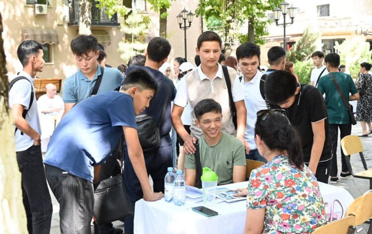 8 МЫҢ БОС ЖҰМЫС ОРЫНЫ ҰСЫНЫЛДЫ