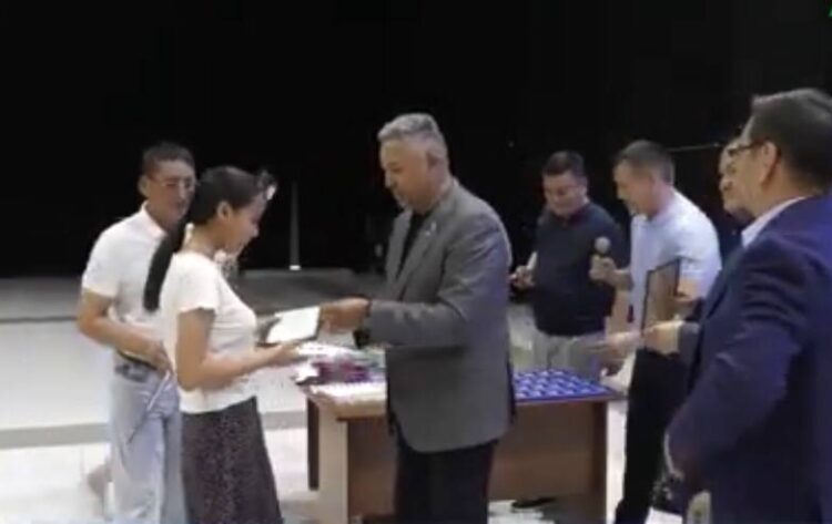 «АҚ ЖОЛ» ПАРТИЯСЫНЫҢ МҮШЕЛЕРІ МАРАПАТТАЛДЫ