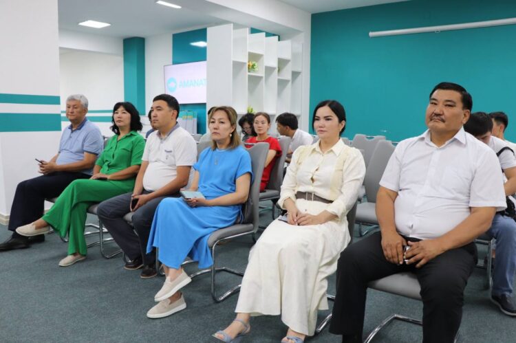 ЖУРНАЛИСТЕР «AMANAT» ПАРТИЯСЫНЫҢ ҚҰРАМЫНА ҚОСЫЛДЫ