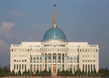 ПРЕЗИДЕНТ Б.САПАРБАЕВТЫҢ ОТБАСЫ МЕН ЖАҚЫН ТУЫСТАРЫНА КӨҢІЛ АЙТТЫ