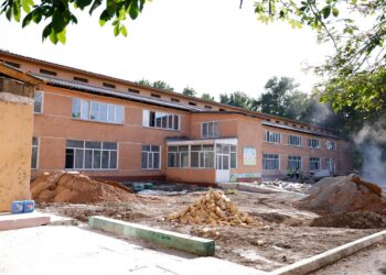 ЕРЕКШЕ БАЛАЛАРҒА ҚАМҚОР ОРТАЛЫҚ