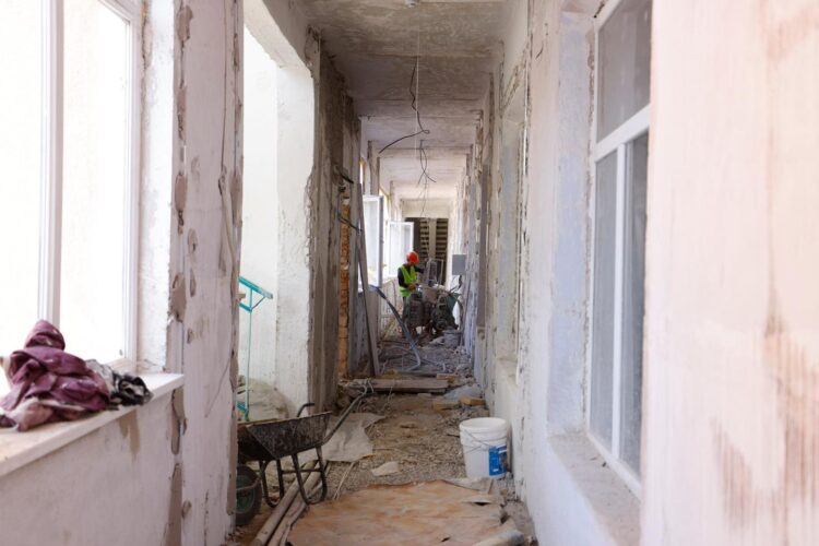 ЕРЕКШЕ БАЛАЛАРҒА ҚАМҚОР ОРТАЛЫҚ