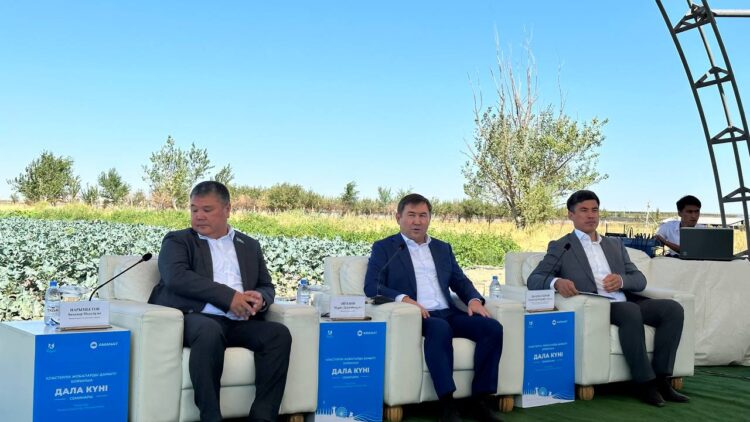 «ДАЛА КҮНІ» СЕМИНАРЫ: КЛАСТЕРЛІК ЖОБАЛАРДЫ ДАМЫТУ БАСТЫ МАҚСАТ