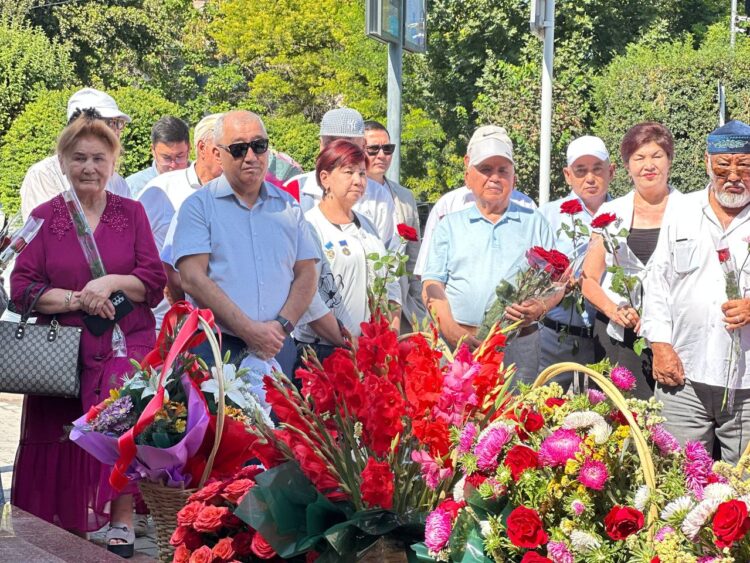 Д.А.ҚОНАЕВТЫҢ ӨМІРДЕН ӨТКЕНІНЕ — 30 ЖЫЛ