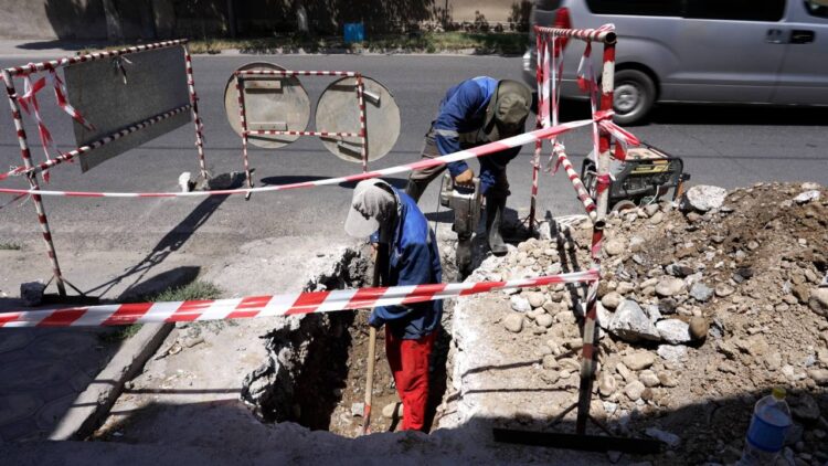 СУ ҚҰБЫРЛАРЫНЫҢ 56 ПАЙЫЗЫ ШІРІГЕН