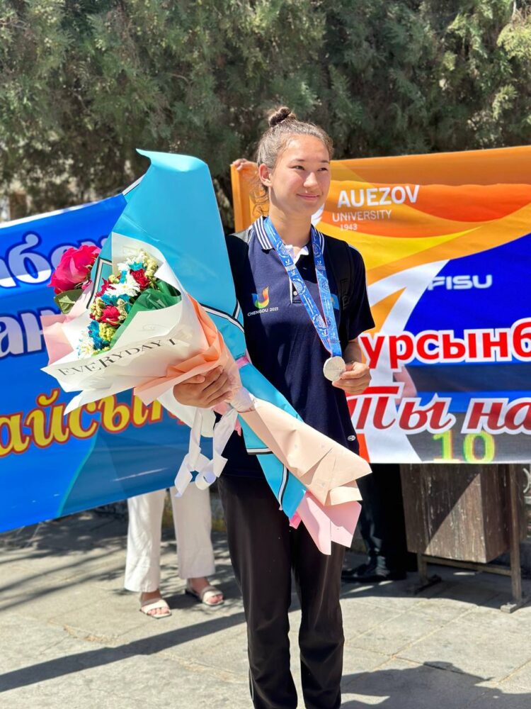 ШЫМКЕНТТІК СПОРТШЫ ЖЕҢІСПЕН ОРАЛДЫ