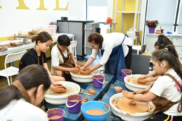 ОҚУШЫЛАР САРАЙЫ — МЕГАПОЛИСТЕГІ БІРЕГЕЙ НЫСАН