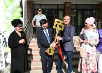 28 048 БАЛА МЕКТЕП ТАБАЛДЫРЫҒЫН АТТАДЫ