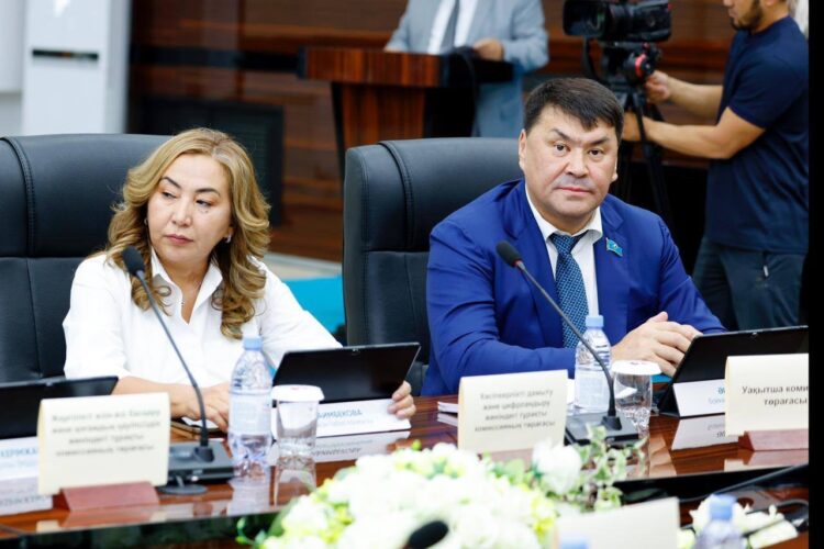 ЖЫЛУ МАУСЫМЫ МЕН ЖАҢА ОҚУ ЖЫЛЫНА ДАЙЫНДЫҚ