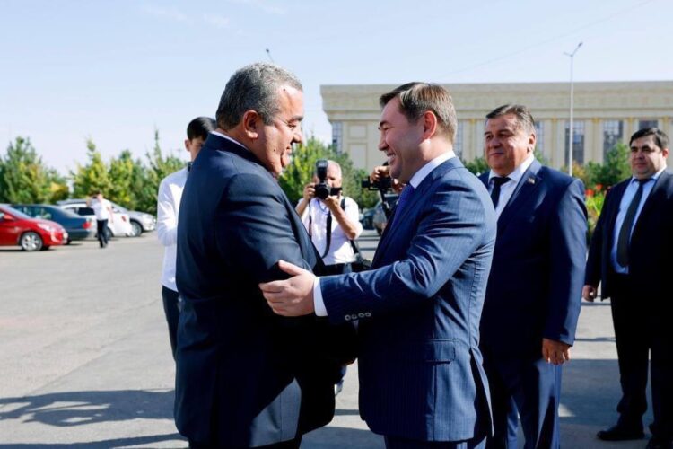 ТӘЖІКСТАННЫҢ МӘДЕНИ КҮНДЕРІ