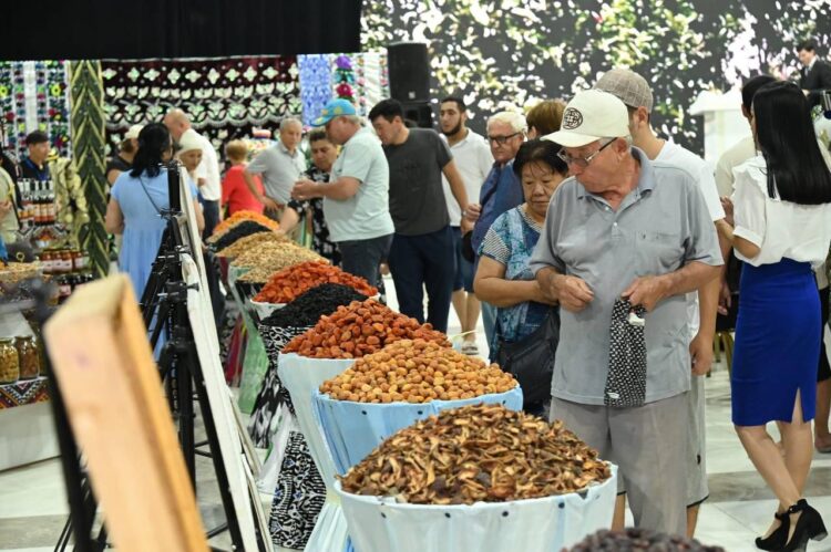 ТӘЖІКСТАННЫҢ МӘДЕНИ КҮНДЕРІ