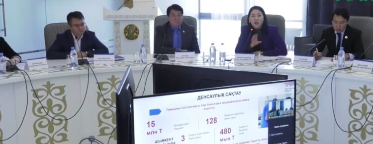 ДӘРІ-ДӘРМЕККЕ 4,5 МЛРД ТЕҢГЕ БӨЛІНГЕН