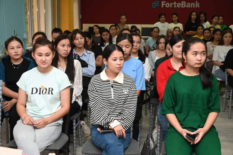 ҚЫРКҮЙЕКТІҢ СОҢҒЫ ЖЕКСЕНБІСІ – «ЕҢБЕК КҮНІ»