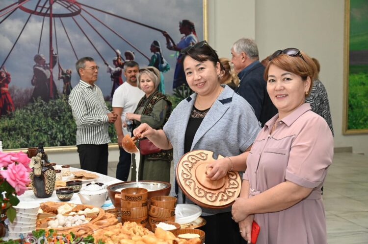 «ҚАЗАҚ ДАСТАРХАНЫ»