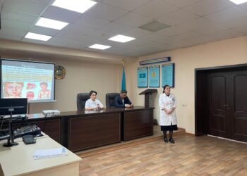 ДӘРІГЕРЛЕР ҚЫЗЫЛША АУРУЫНАН ҚОРҒАНУ ҮШІН ВАКЦИНА САЛДЫРУҒА ШАҚЫРАДЫ