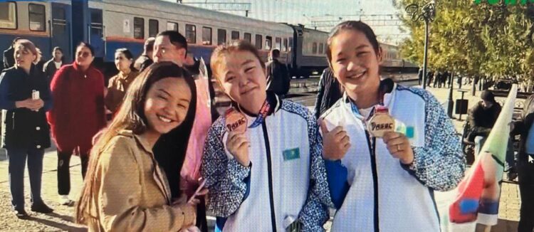 БЫЛҒАРЫ ҚОЛҒАП ШЕБЕРЛЕРІНІҢ БӘСЕКЕСІ