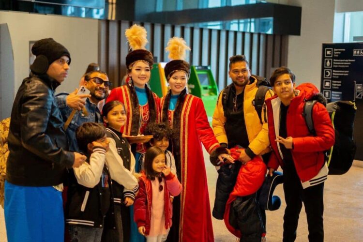 «АБУ ДАБИ-ТҮРКІСТАН» БАҒЫТЫНДАҒЫ АЛҒАШҚЫ ҰШАҚ «ӘЗІРЕТ СҰЛТАН» ӘУЕЖАЙЫНА ҚОНДЫ