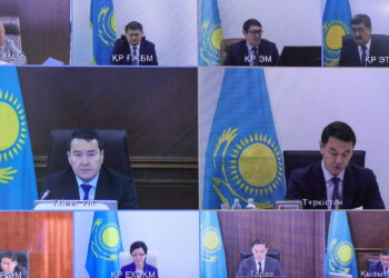 ҚАЗАҚСТАН ӨЗІНІҢ СУ ҚАУІПСІЗДІГІН ТОЛЫҚ ҚАМТАМАСЫЗ ЕТЕДІ: ҮКІМЕТТЕ ЖАҢА ШАРАЛАР БЕКІТІЛДІ