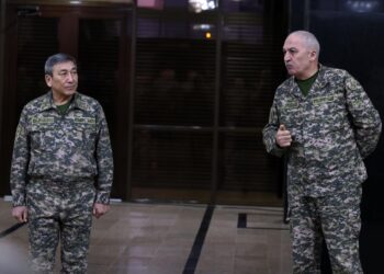 ҚОРҒАНЫС МИНИСТРІ ЖЕКЕ ҚҰРАМҒА ӨЗІНІҢ БІРІНШІ ОРЫНБАСАРЫН ТАНЫСТЫРДЫ