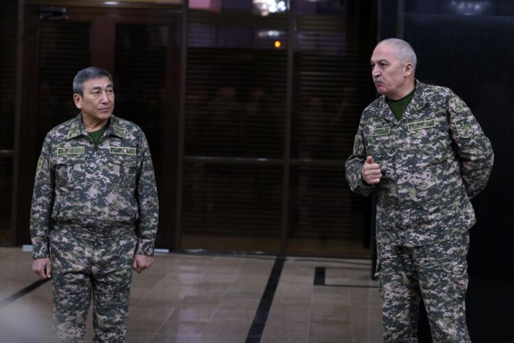 ҚОРҒАНЫС МИНИСТРІ ЖЕКЕ ҚҰРАМҒА ӨЗІНІҢ БІРІНШІ ОРЫНБАСАРЫН ТАНЫСТЫРДЫ